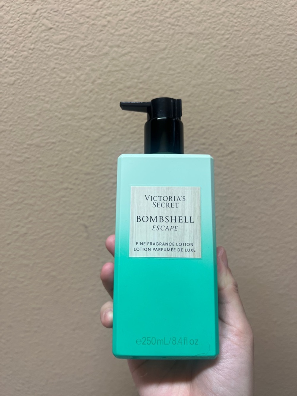 Victoria's Secret Bombshell Escape Body Lotion